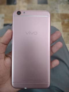 vivo y66 4 / 64  10 by 10 in condition exchange possible