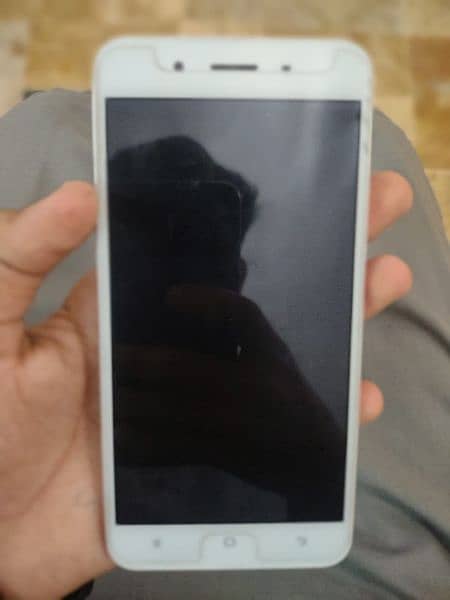 vivo y66 4 / 64  10 by 10 in condition exchange possible 5