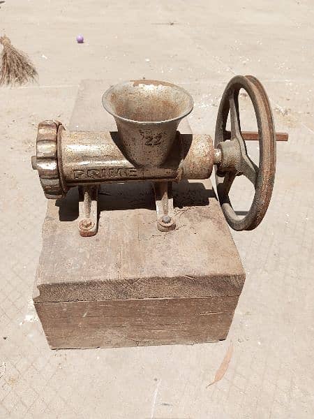 Beef Grinder with Choki for Sale 3