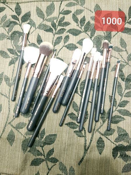 makeup and makeup accessories for reasonable price 7
