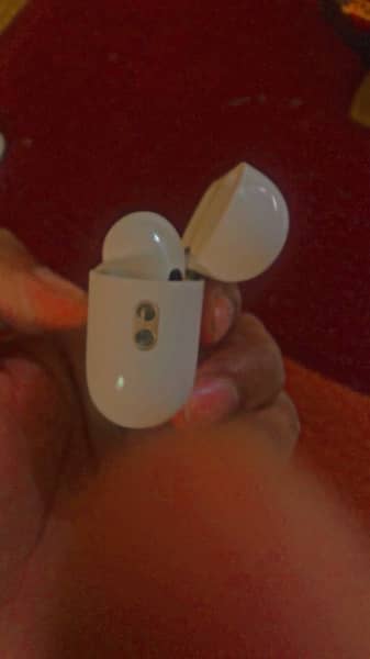 AirPods Pro 2 3