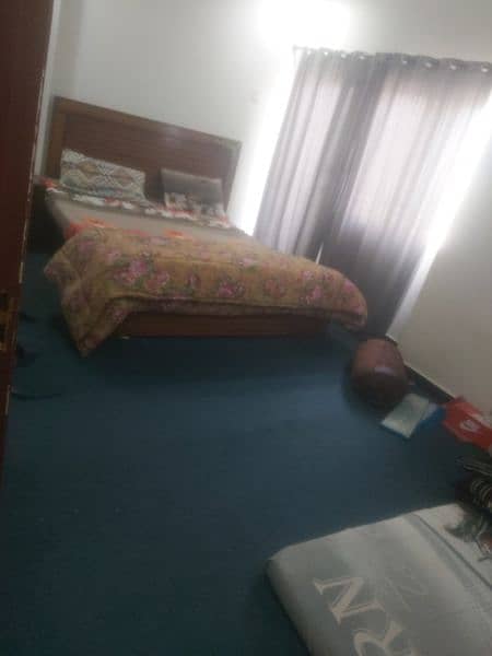 semi furnished  room for rent in sharing flat, 1