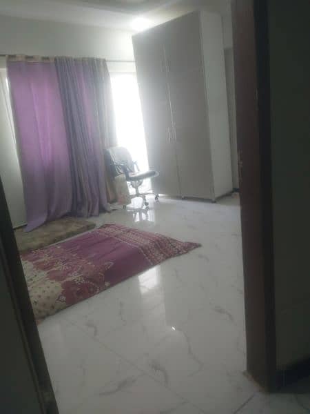 semi furnished  room for rent in sharing flat, 4