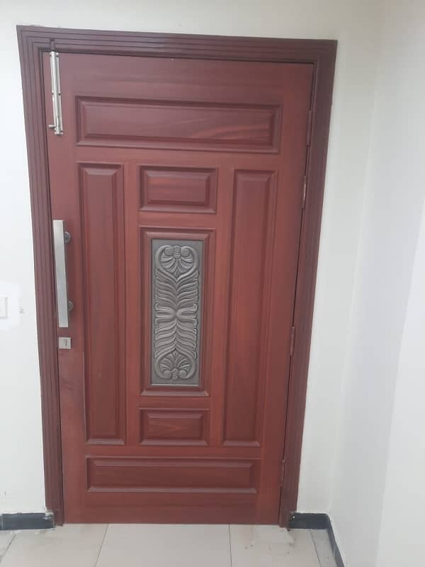 Brand New Office Available For Rent
Beautiful Ambience
Lift Installed 4