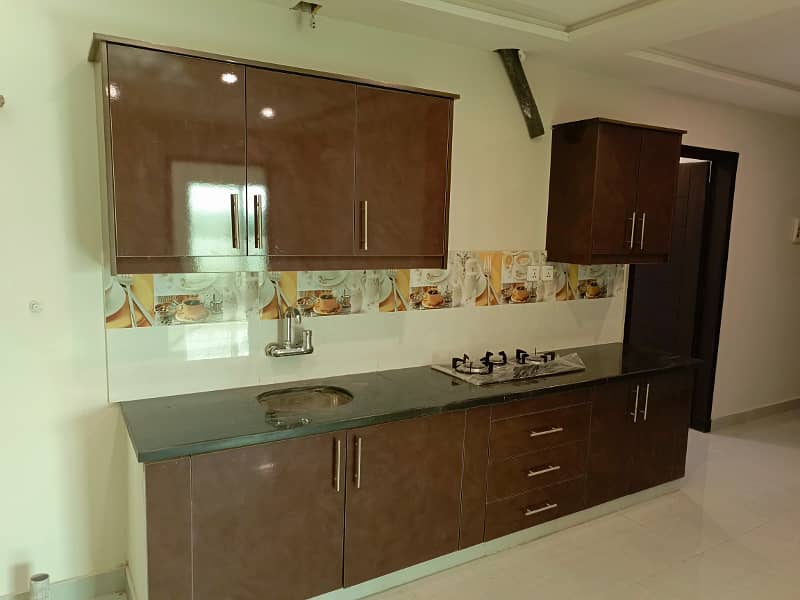 2 BEDROOM APARTMENT FOR SALE IN SECTOR E BAHRIA TOWN LAHORE 8