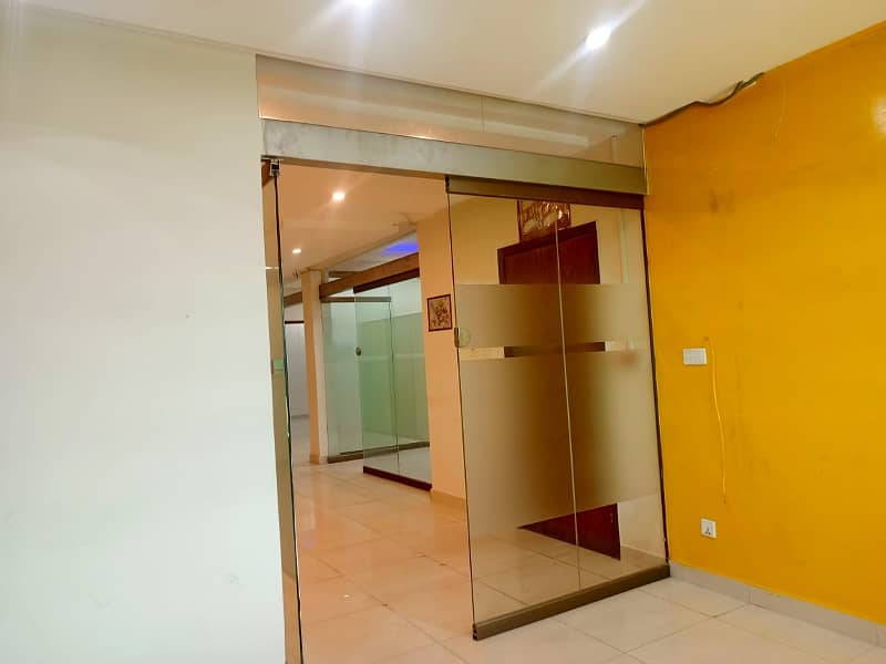 8 Marla Commercial 2nd Floor Ideal for Academy For Rent Phase 3 DHA 6
