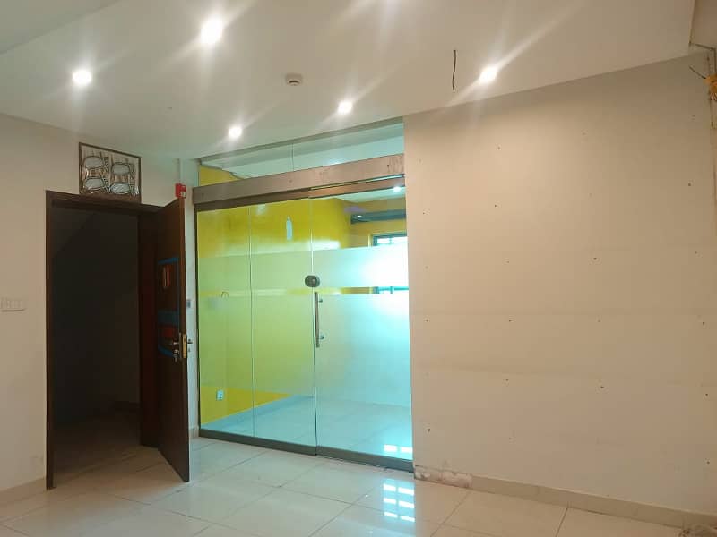 8 Marla Commercial 2nd Floor Ideal for Academy For Rent Phase 3 DHA 8