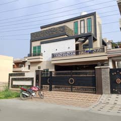 10 Marla Brand new house for Sale in Central Park Housing Scheme 0