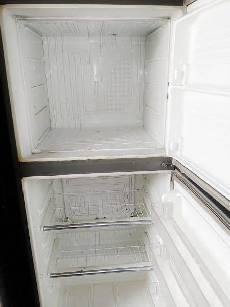 Dawlance fridge 5
