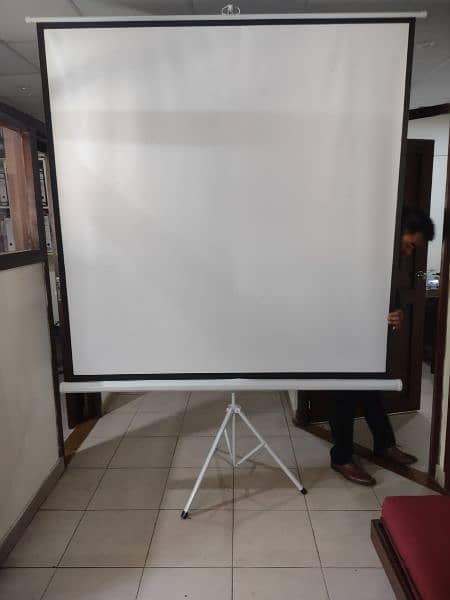 6x6 Multimedia projector Tripod Screen o31721182o9 2
