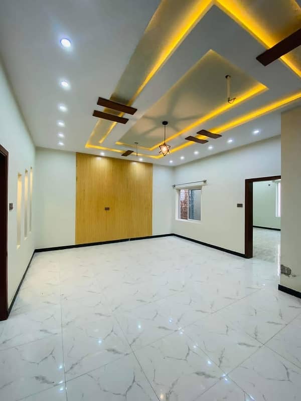 Prime Location House Sized 7 Marla Available In Arbab Sabz Ali Khan Town Executive Lodges 14