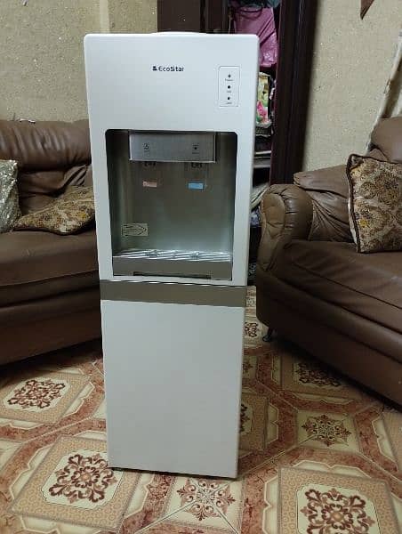 Water dispenser for Sale in Excellent Condition. 0