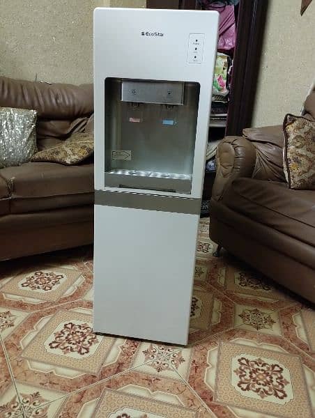 Water dispenser for Sale in Excellent Condition. 1