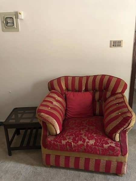 7 seater sofa with new foam and poshish 3