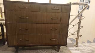 CHEST AND DRAWERS
