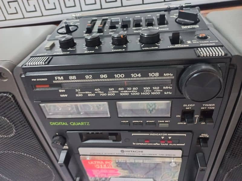 Hitachi Japan Tape Recorder TRK-9150 FM Radio 3