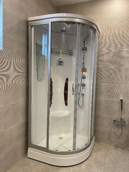 shower cabin in good condition 0