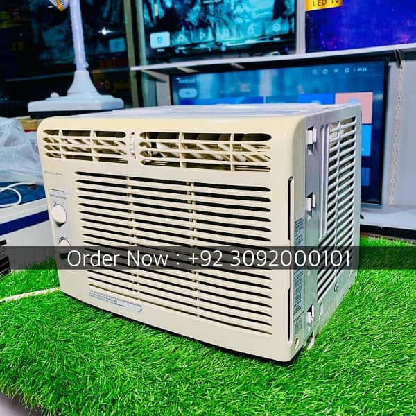Solar & UPS Oprated Small Air Conditioner window type Chill Cooling 2