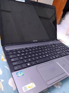 Toshiba satellite L350 only used 2 month with original charger 0