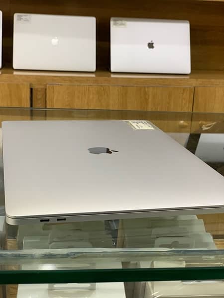 Macbook Pro 2019 (16 inches) 5