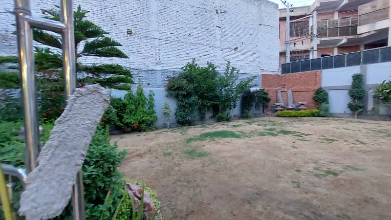 Prime Location House Of 31 Marla Available For sale In Arbab Sabz Ali Khan Town 14