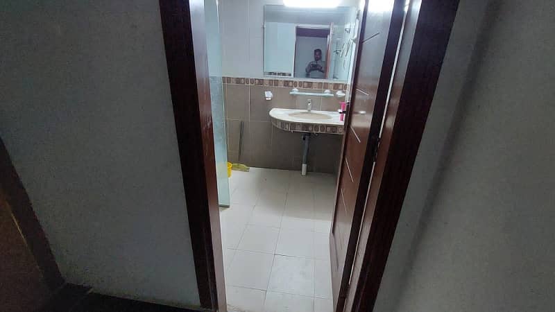 Prime Location House Of 31 Marla Available For sale In Arbab Sabz Ali Khan Town 15