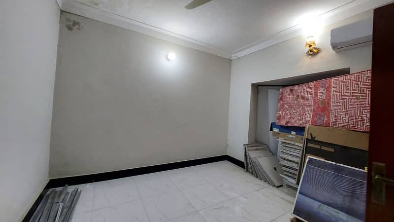 Prime Location House Of 31 Marla Available For sale In Arbab Sabz Ali Khan Town 35