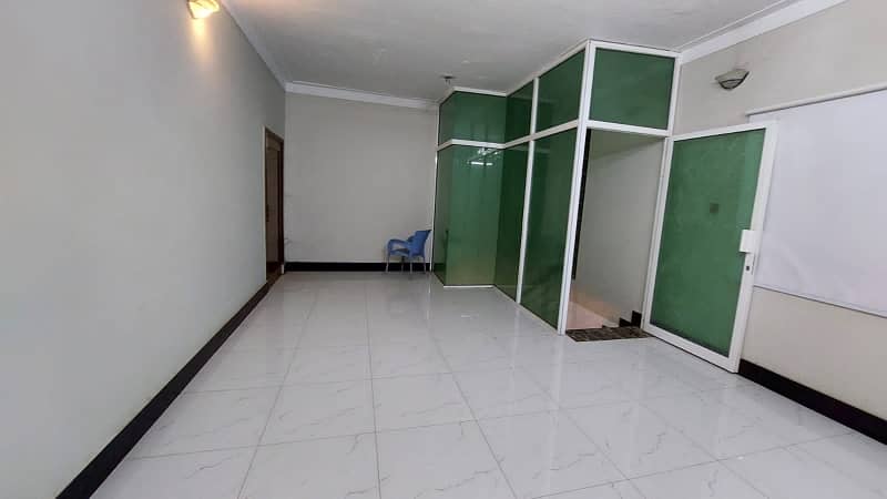Prime Location House Of 31 Marla Available For sale In Arbab Sabz Ali Khan Town 37