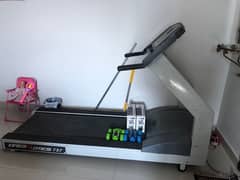 Clifton block-9 Gym and Fitness Treadmills gor sale at home use
