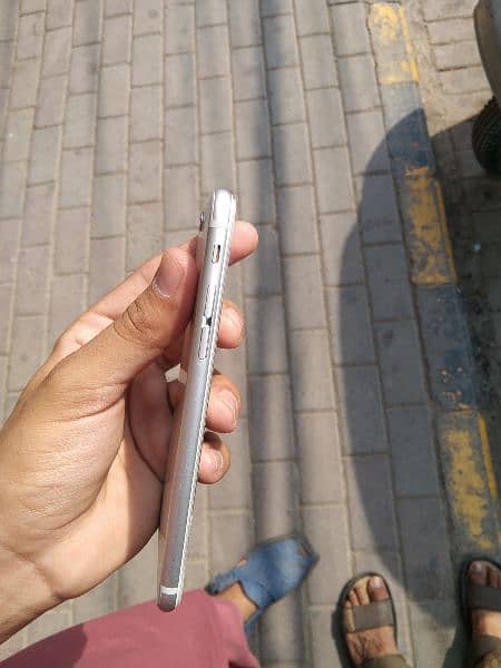 iPhone 6 non PTA condition 10 by 10 condition 4