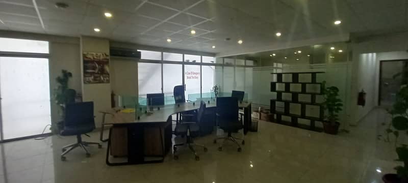 7200 Sq Ft Corporate Office 24*7 Operation Allowed With Huge Car Parking Area 0
