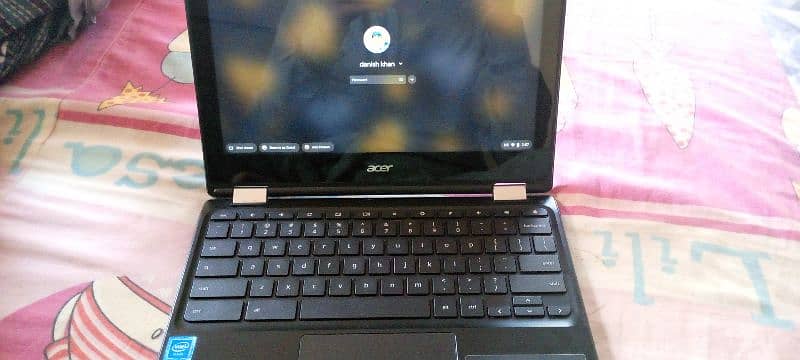 Acer laptop ok condition 2/32 Touch screen power full condition laptop 1