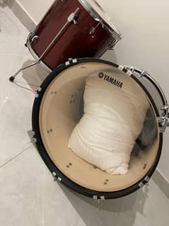 Drums and rock cymbals set