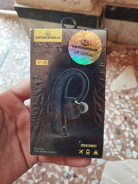 Wireless Bluetooth Earbuds from Winmax 0