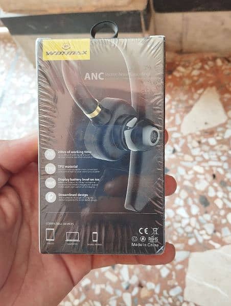 Wireless Bluetooth Earbuds from Winmax 1