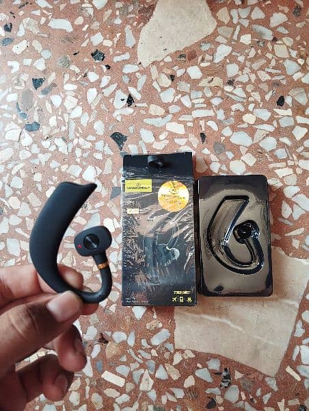 Wireless Bluetooth Earbuds from Winmax 4