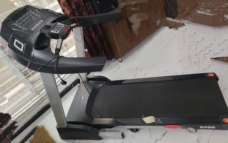 Advance treadmill ST8500 2