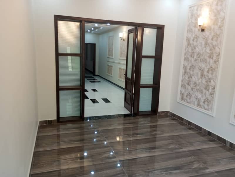 10 MARLA HOUSE AVAILABLE FOR SALE IN WAPDA TOWN PHASE 1 BLOCK J2 7