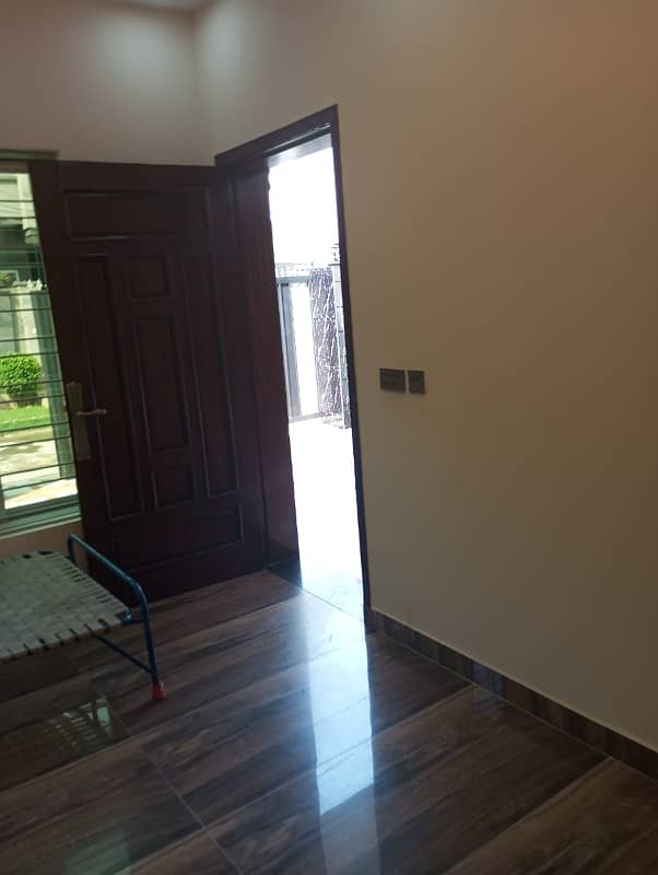 10 MARLA HOUSE AVAILABLE FOR SALE IN WAPDA TOWN PHASE 1 BLOCK J2 9