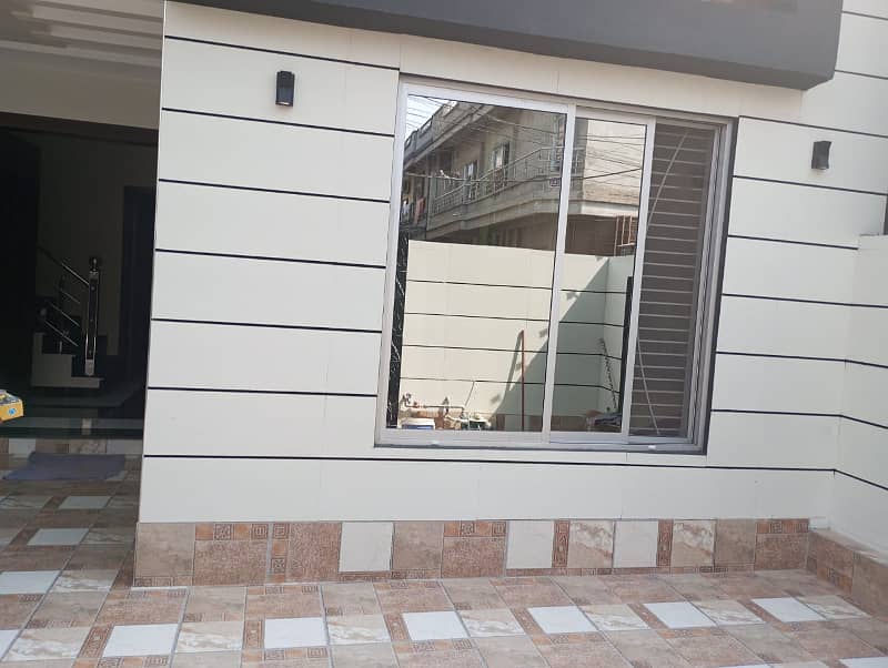 10 MARLA HOUSE AVAILABLE FOR SALE IN WAPDA TOWN PHASE 1 BLOCK J2 26