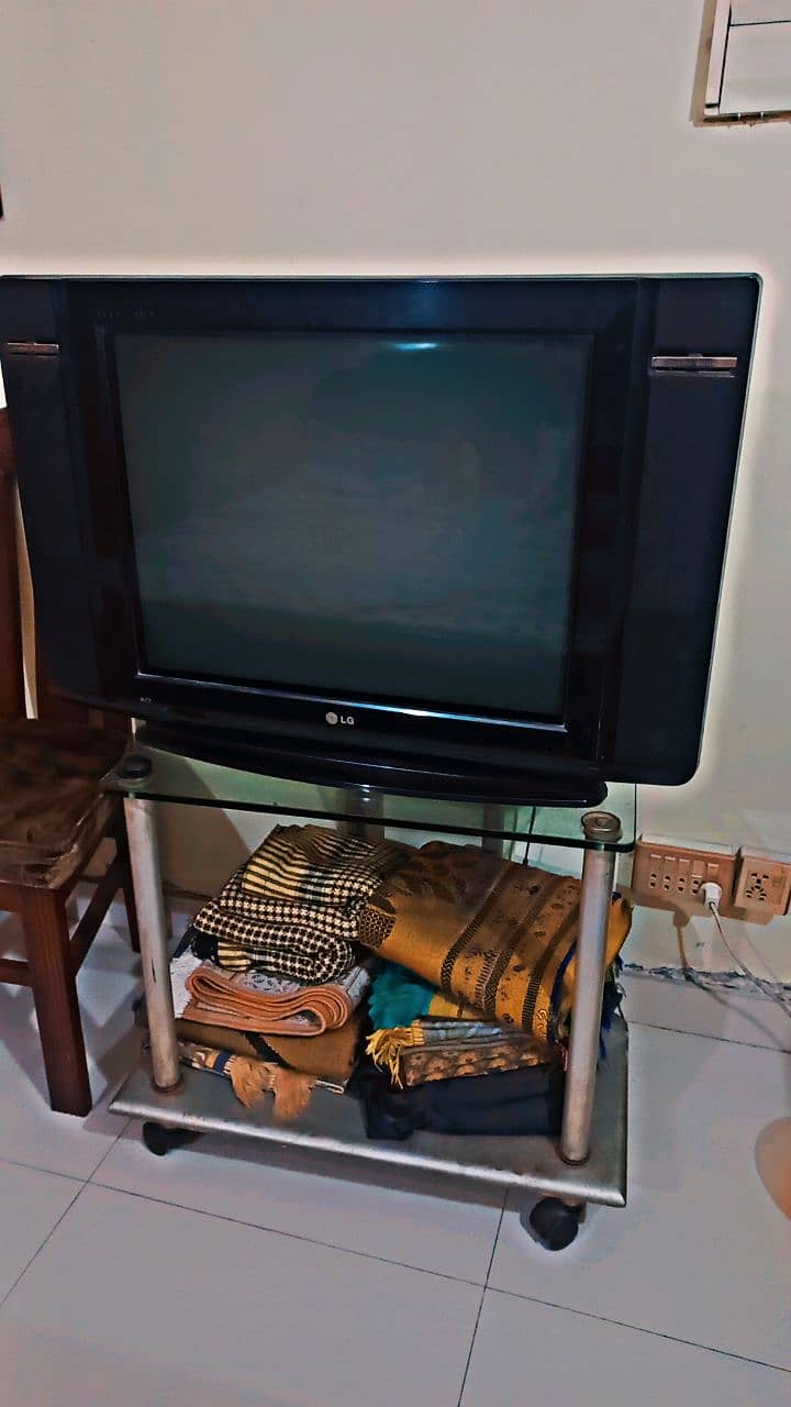 LG TV with trolley 0