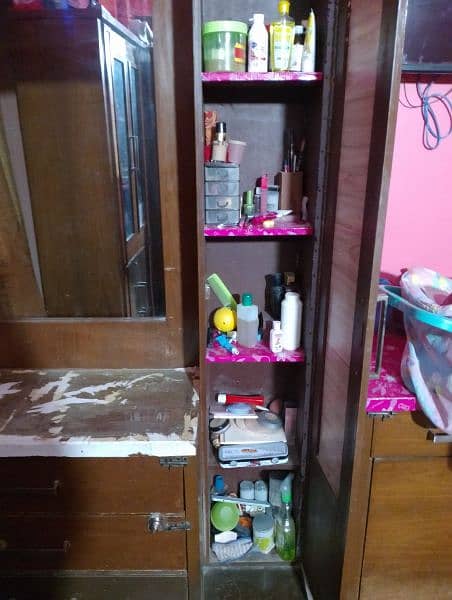 Dressing Table with beauty box for sell 1