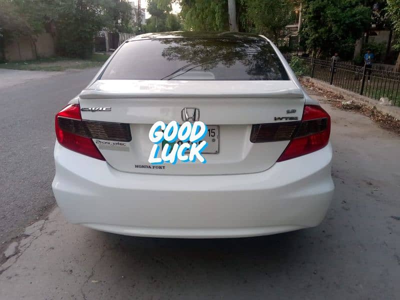 Honda Civic Prosmetic 2015 in mint condition 4