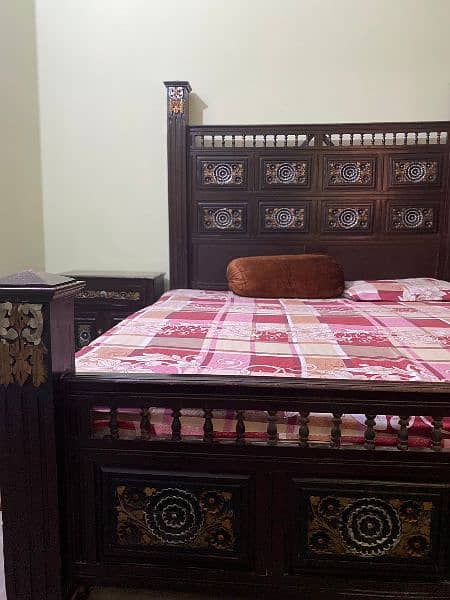 double bed without meters . side table *almari*dressing complete set 4
