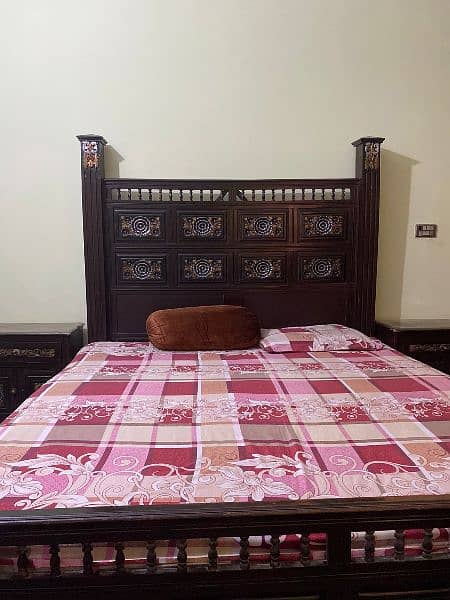 double bed without meters . side table *almari*dressing complete set 5