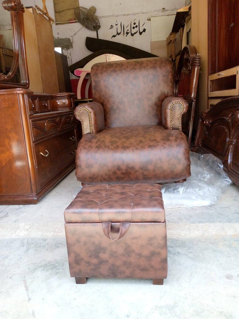 High back leather chairs with puffy 1