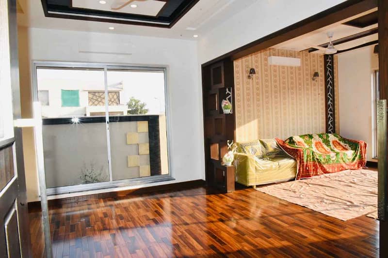 1 kanal Luxurious Bungalow for rent in dha Phase 6 A block 18
