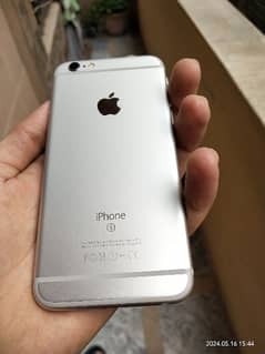 im selling my iphone 6s 64 gb in white colour pta approved.