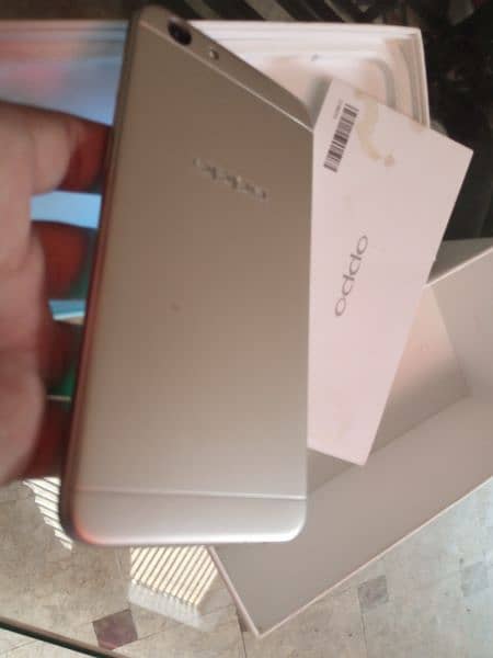 oppo A57 3/32 GB sath BOX b h touch new 4