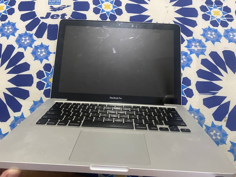 MacBook Pro 13 1